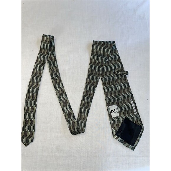 Ziggurat Men’s Dress Tie Size 57” Green Wavy Silk Business Formal Party - Picture 8 of 12